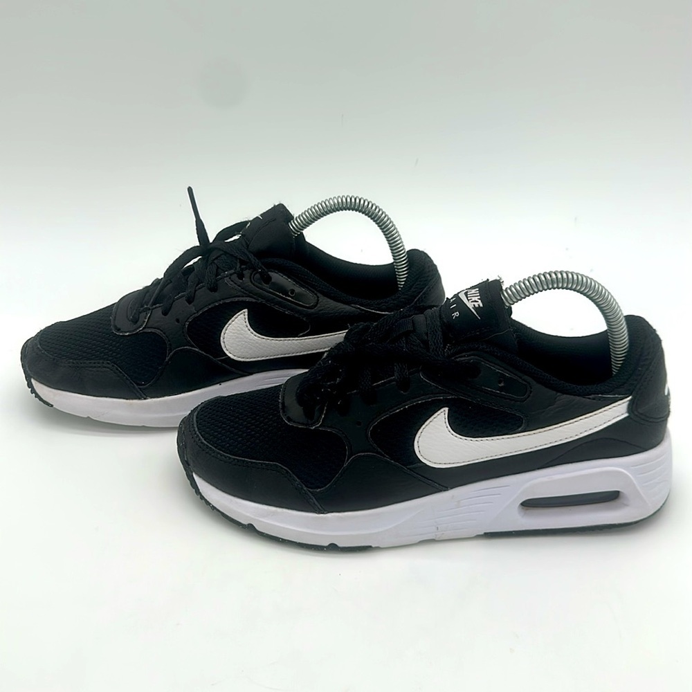 Nike Women’s Air Max SC Black Running Shoes Size 6 Sneakers CW4555-002 - Picture 3 of 12